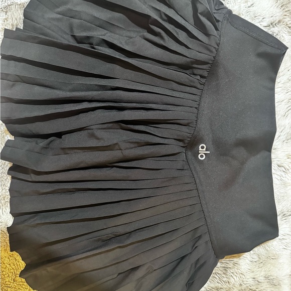 ALO Yoga Dresses & Skirts - ALO Yoga Classic Black Skater Skirt